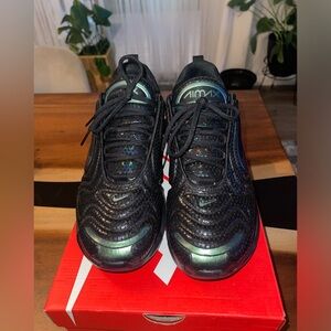 Nike airmax 720 size 10.5
